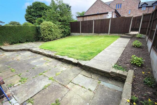 3 bed Detached to rent Image 9