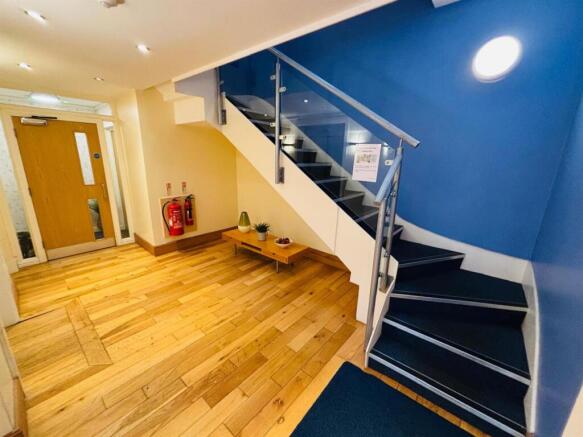 2 bed Apartment for sale Image 5