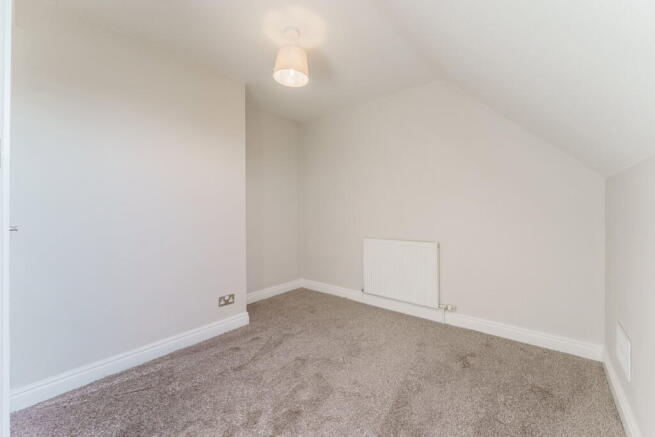 4 bed Terraced for sale Image 8