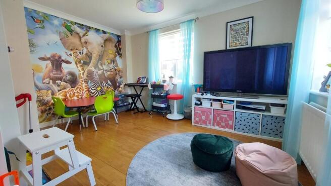 Photo 11