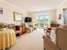 Flat 21, Downlands Court, Roundhay Avenue, Peacehaven BN10 8TG