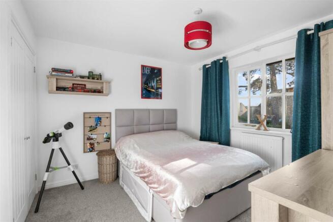 30 Russell Close - Bedroom 3.jpg