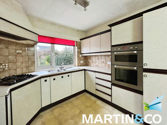 e3167369-WhatsApp...