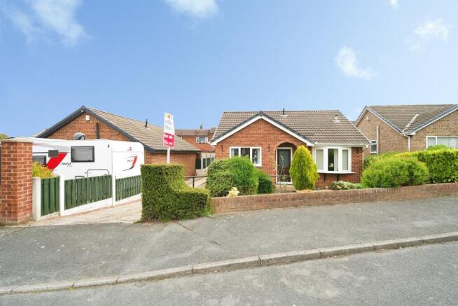 3 bed Detached Bungalow for sale Image 12