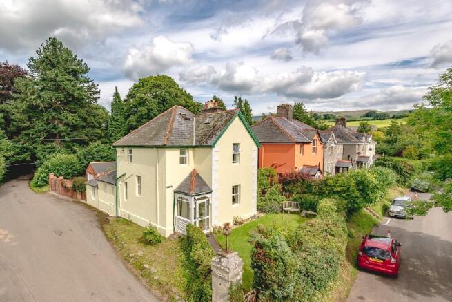 The Lodge, Talgarth-2.jpg