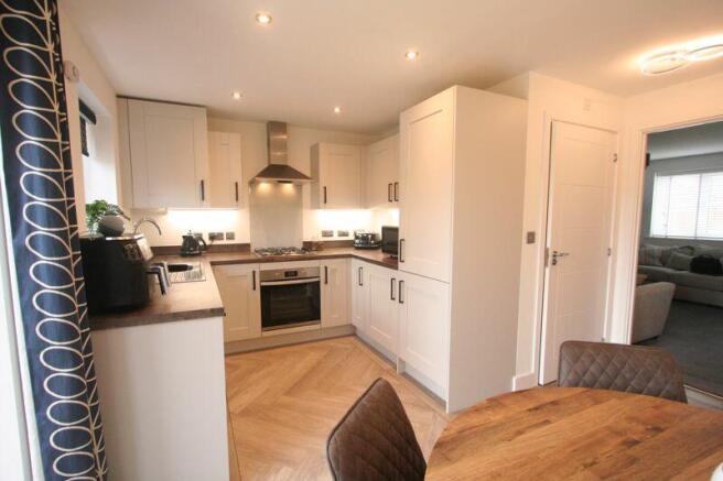 OPEN PLAN DINING KITCHEN