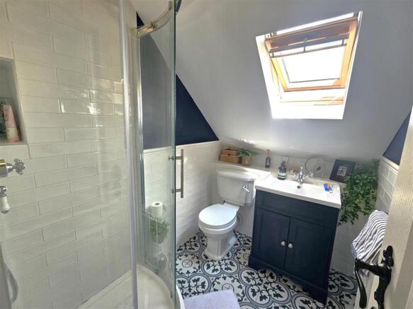 Shower Room.jpg