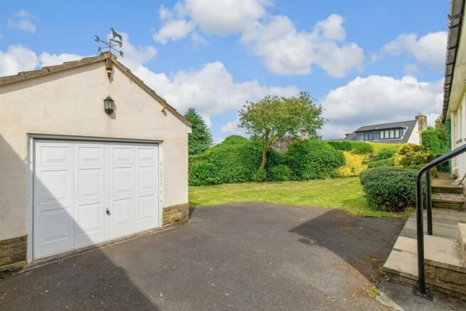 Garage & Garden