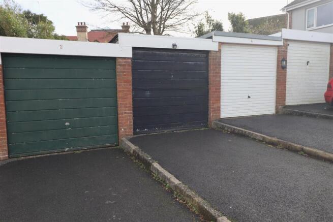 Garage.JPG