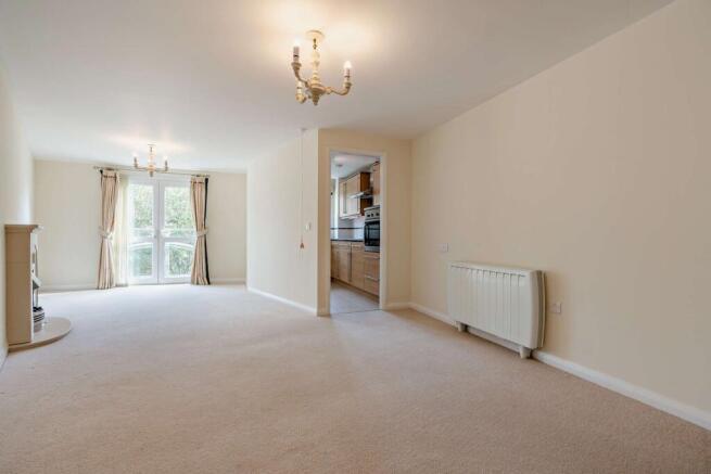 2 bed Retirement Property for sale Image 9