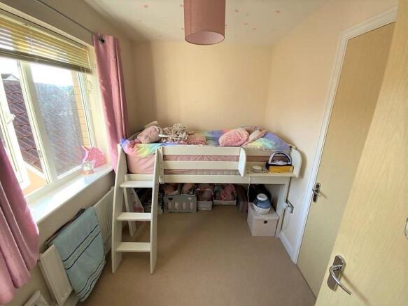 Bed 3.jpg