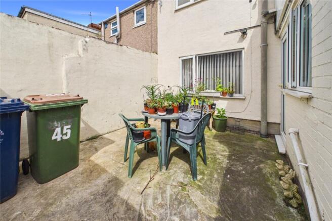 3 bed Terraced for sale Image 11