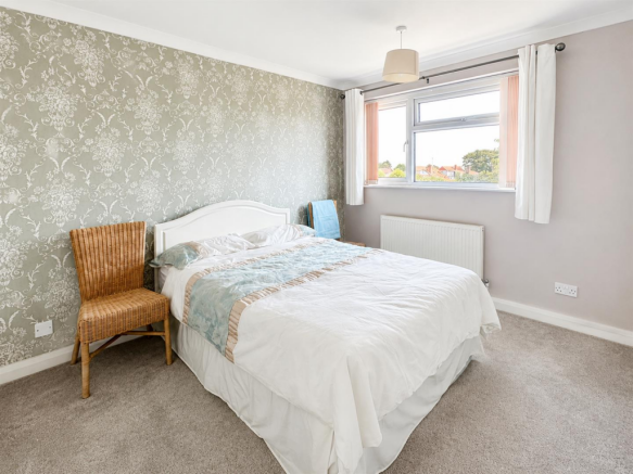 2 bed Apartment for sale Image 6