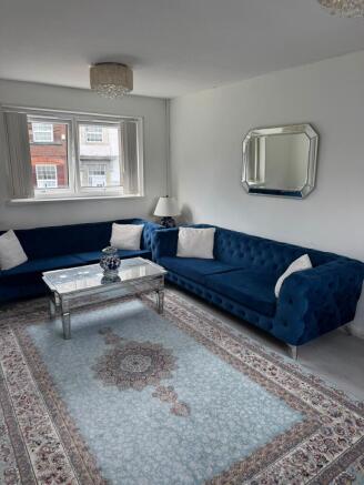 1 bed Terraced to rent Image 7