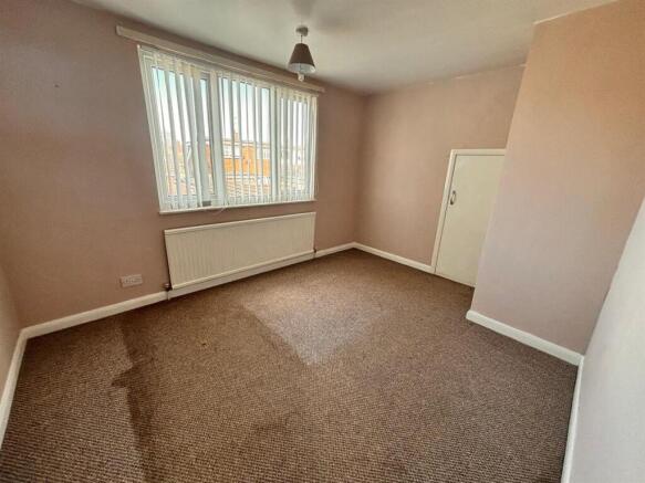3 bed House for sale Image 8