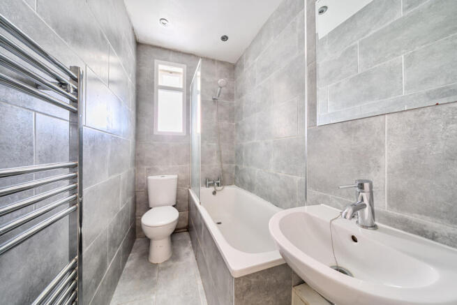 Byron Way, Northolt photo 4