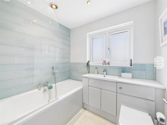 Bathroom.jpg