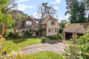 Beeches, Heather Way, Storrington RH20 4DD