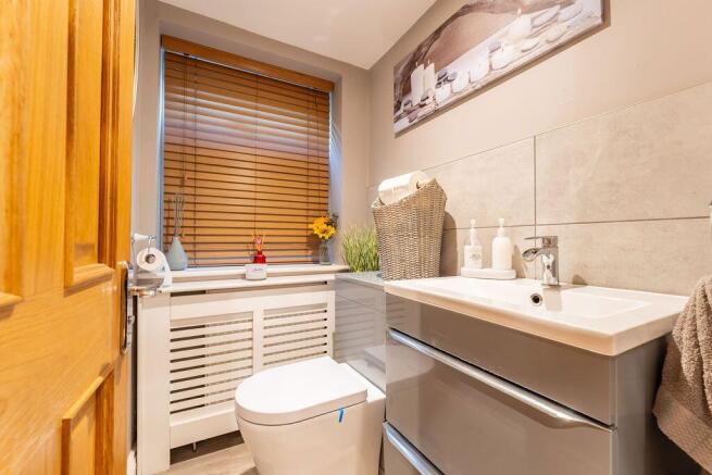 3 bed Semi-Detached for sale Image 11
