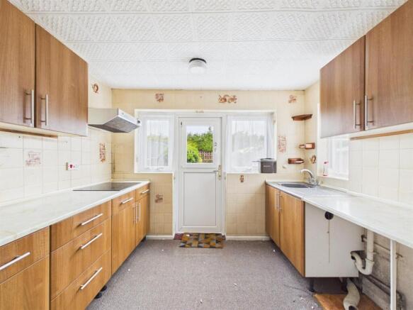 Kitchen: