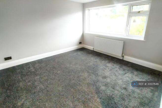 3 bed Semi-Detached to rent Image 7