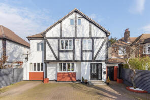 104, The Avenue, Sunbury-on-thames TW16 5EX