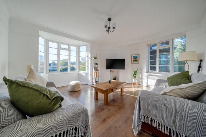 2-bed flat on Manor Gardens, Acton, London, W3, £415,000