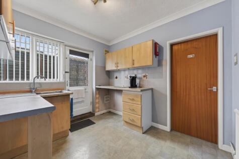 Cedar Way, Wellingborough, Northamptonshire, NN8