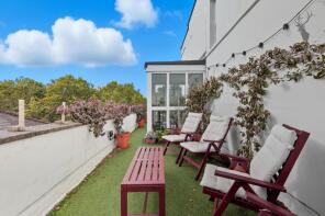 182a, Grove Road, London E3 5TG