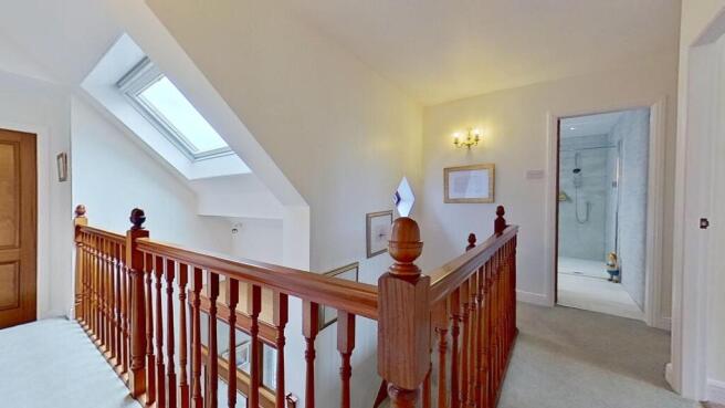GALLERIED LANDING