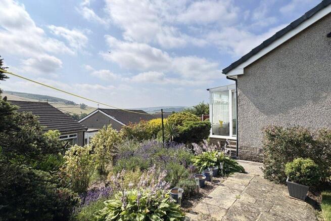 1 bed Semi-Detached Bungalow for sale Image 10