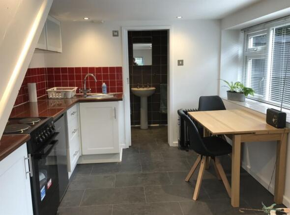 4 bed Detached for sale Image 7