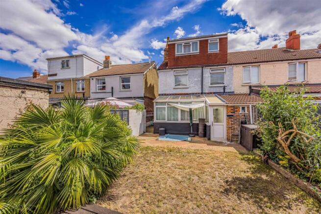 81 Chesterfield Road, Portsmouth-Small-PorticoMark