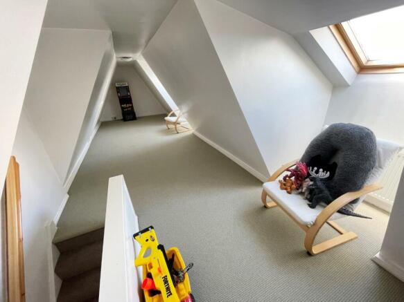 ATTIC ROOM