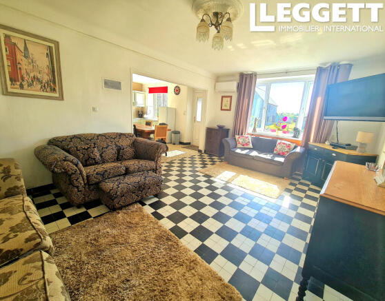 Photo 3