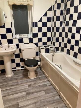 Bathroom.jpg