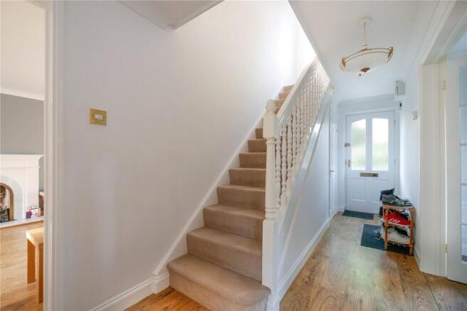 4 bed Detached for sale Image 9