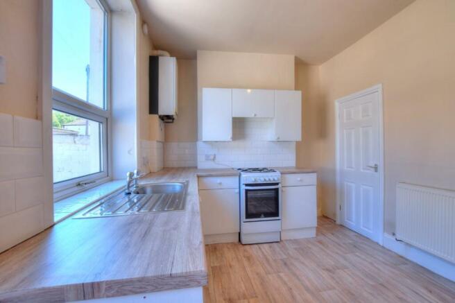 KITCHEN 2.jpg