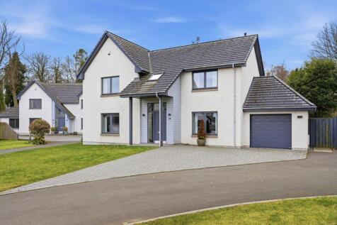 St. Serfs Place, Auchterarder, PH3