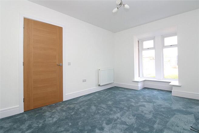 4 bed Detached for sale Image 5