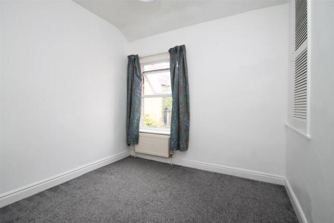 bedroom 2.JPG