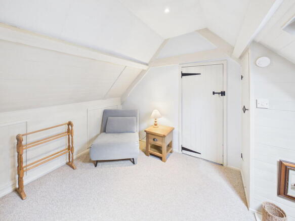 3 bed Terraced for sale Image 12