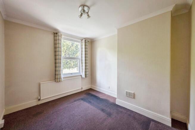 3 bed Terraced for sale Image 10