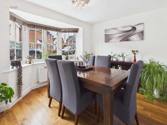 cam04425g0pr0374still003