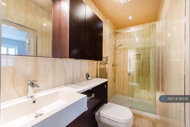 En-Suite Bathroom