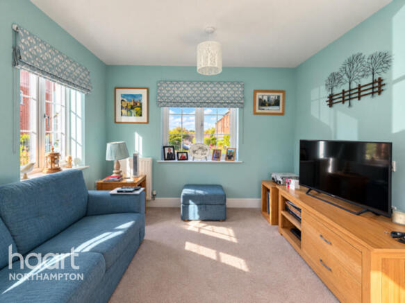 Nightingale Drive, Northampton photo 4