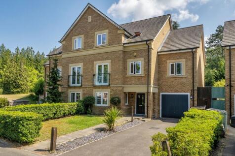 Richmond Crescent, Epsom, KT19