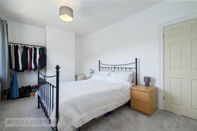 2 bed Terraced for sale Image 8