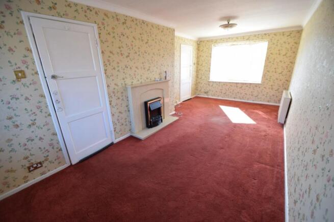 130 Langney Rise lounge.JPG