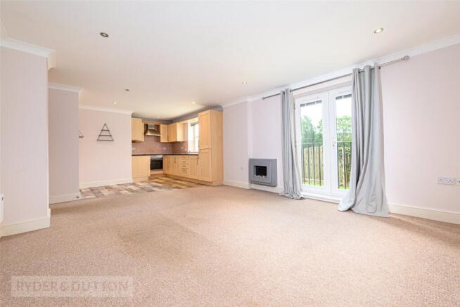 2 bed Apartment for sale Image 8